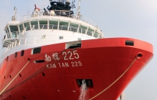 戡探225